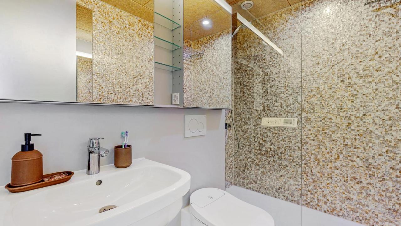 Evi'S Home Hotel & Apartments Берн Экстерьер фото